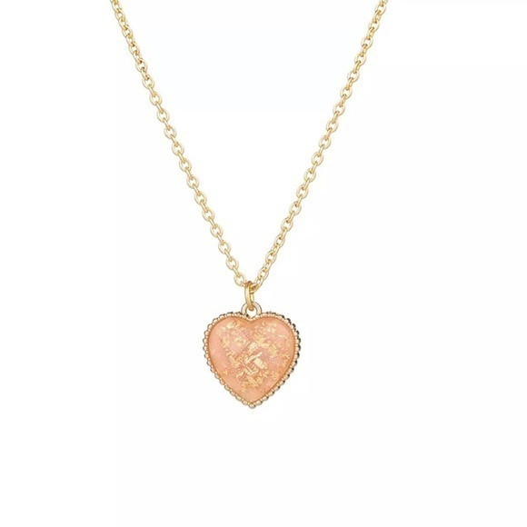 330 Acrylic Heart Pendant Necklace 21$